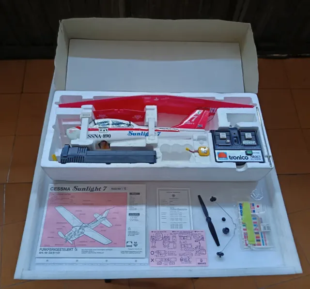 Aereo RC da collezione Cessna-890 Sunlight-7 Nikko
