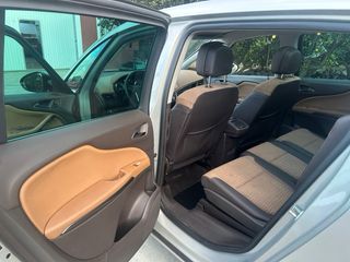 Opel Zafira Tourer 2013