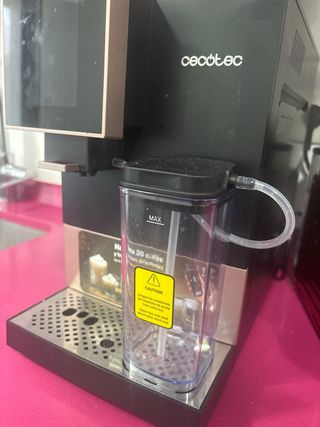 Cafetera Cecotec Cremmaet Compactccino