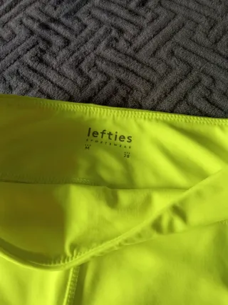 Mallas deportivas cortas color amarillo neón