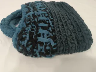 Bolso tejido hecho a mano