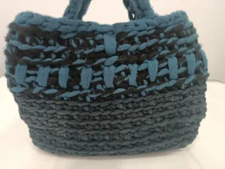 Bolso tejido hecho a mano