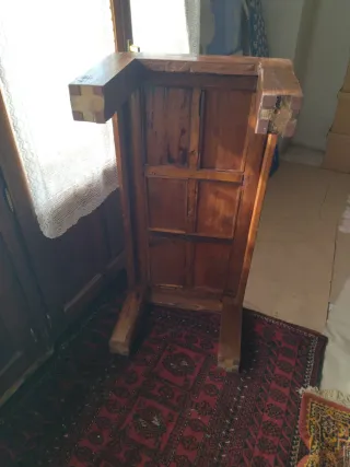 Mesa de centro madera maciza antigua