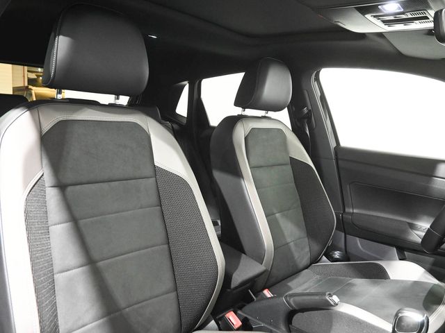 Volkswagen Polo GTI 2.0 TSI 200cv DSG7