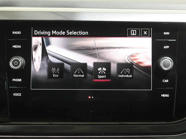 Volkswagen Polo GTI 2.0 TSI 200cv DSG7