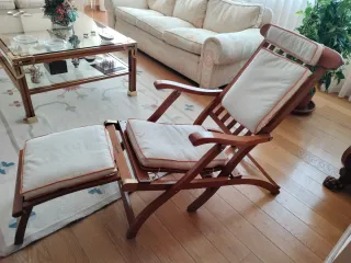 Tumbona de teca con cojines