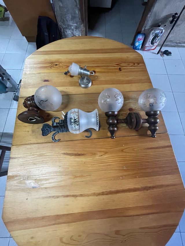 Lámparas de pared madera y cristal