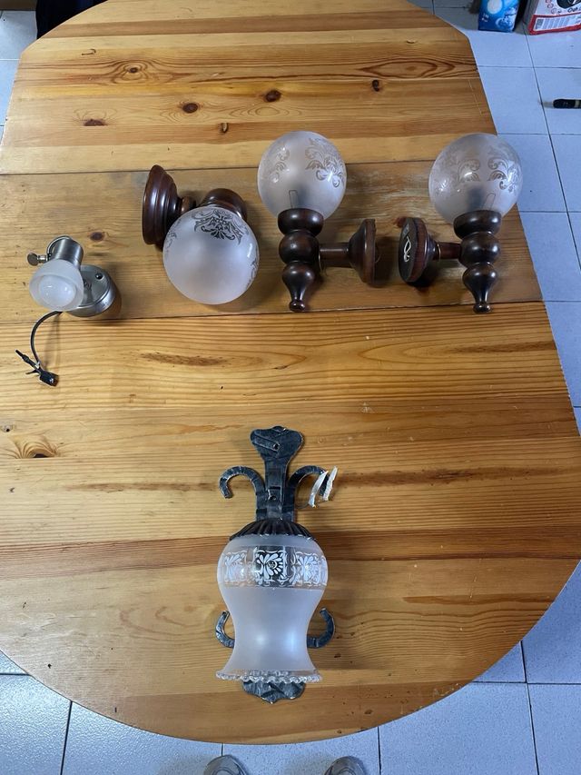 Lámparas de pared madera y cristal