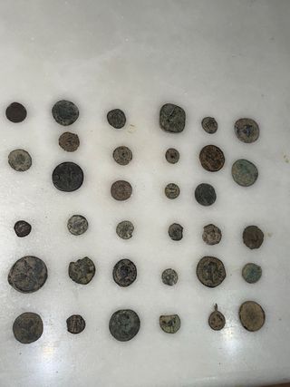 Lotto di antiche monete romane