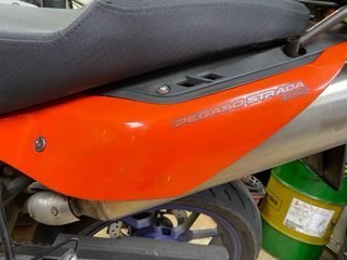 Aprilia Pegaso 650 Strada Naranja
