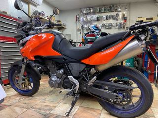 Aprilia Pegaso 650 Strada Naranja