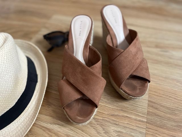 Sandalias Sfera plataforma marrón