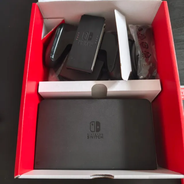 Nintendo Switch OLED