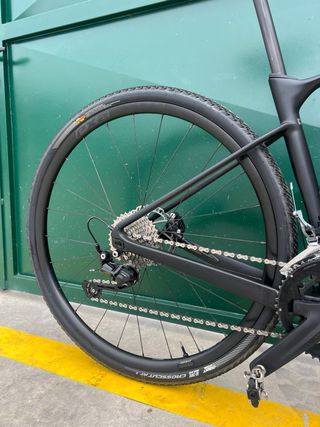 Giant Revolt Advanced Carbono como NUEVA