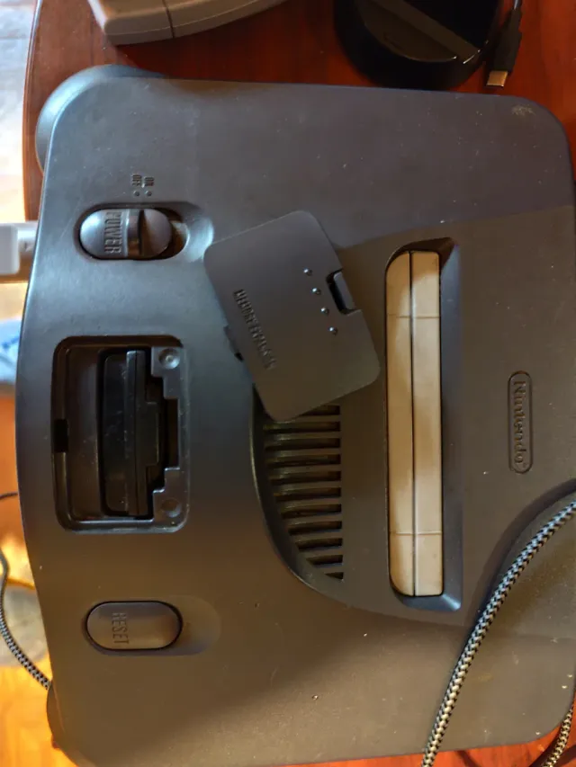 Nintendo 64 + 4 giochi + Rumble Pak