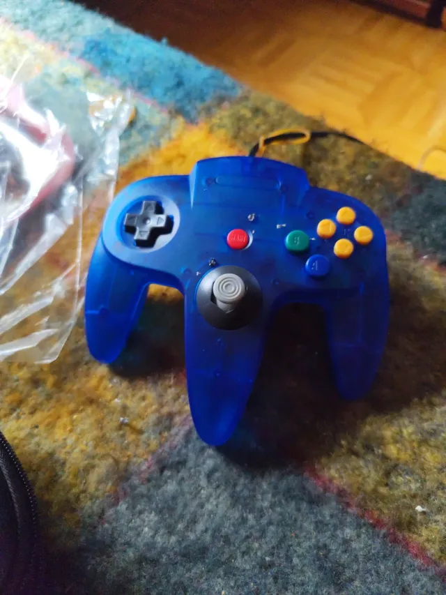 Nintendo 64 + 4 giochi + Rumble Pak