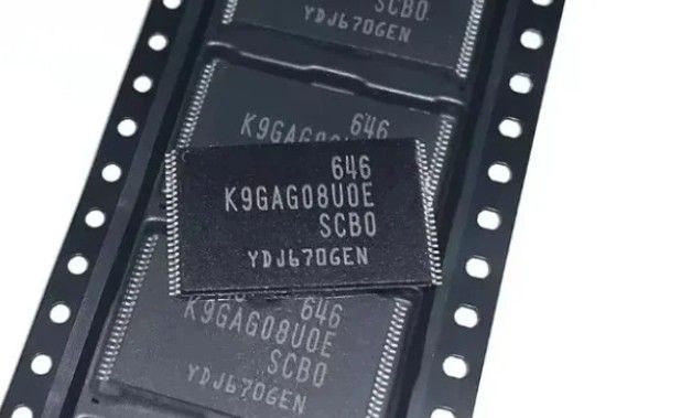 2x Memórias Nand K9GAG08U0E UE32D5500/40D5500 TV