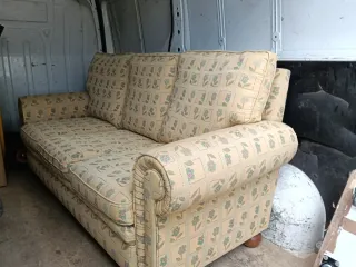 Sofá de 3 plazas con estampado floral