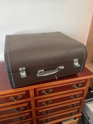 Acordeón Baile Rojo