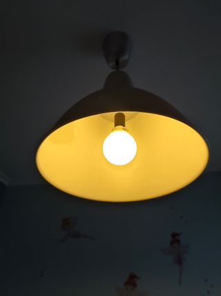 Lámpara de techo IKEA metálica