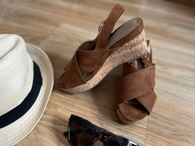 Sandalias tacón Sfera marrón y beige