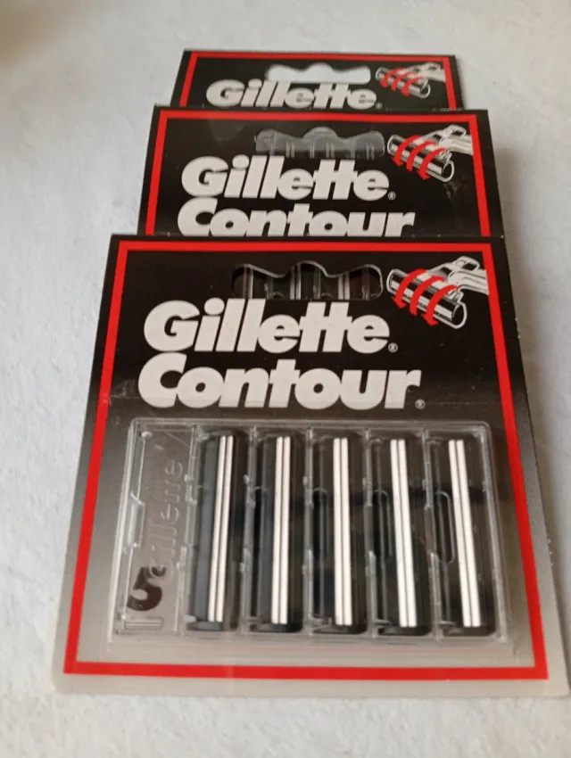 3 Cajas de 5 cabezales de maquinillas de afeitar.