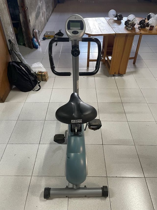 Bicicleta Estática Training 12.7