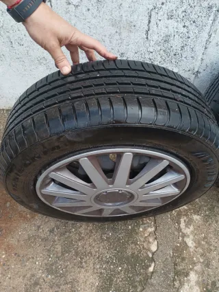 4 ruedas completas 185/60 R14 con llantas