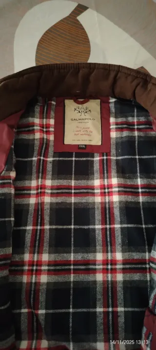 Chaleco acolchado burdeos