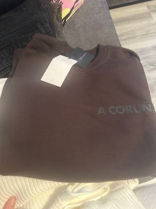 Sudadera Zara A Coruña Marrón