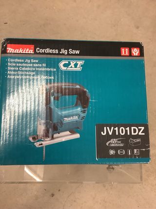 Sierra Caladora Makita JV101DZ Nueva( sin bateria