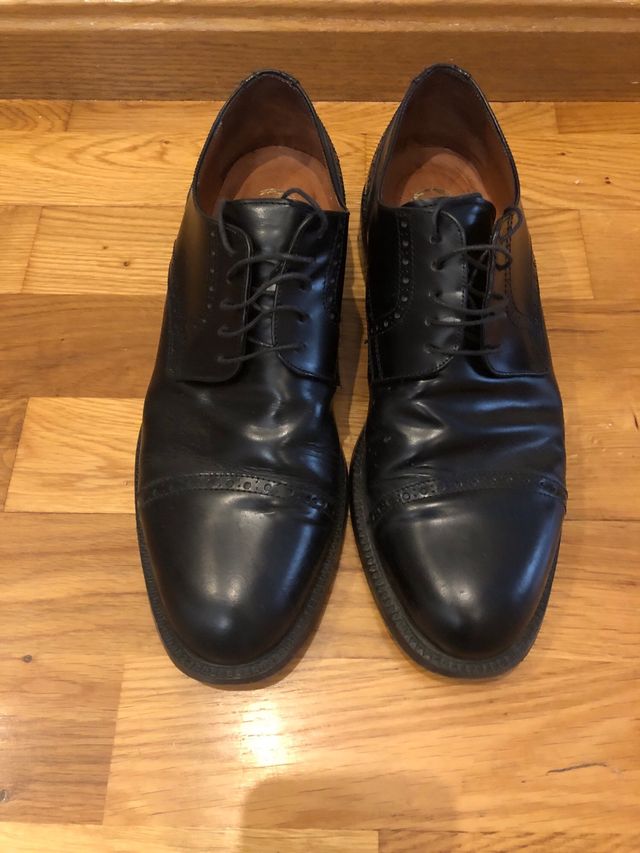 Zapatos de vestir de cuero negro talla 43