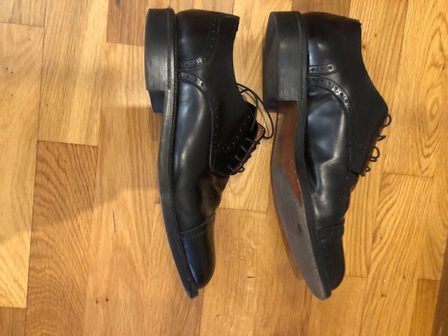 Zapatos de vestir de cuero negro talla 43