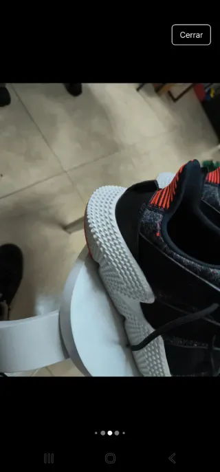 Zapatillas Adidas Negras y Naranjas