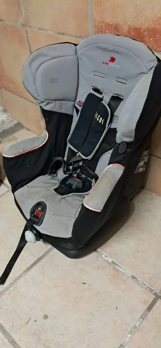 URGE FINDE VENTA Silla de coche evolutiva