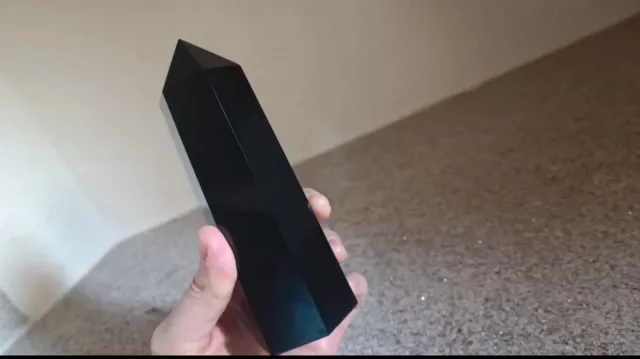 Torre de obsidiana negra 495g