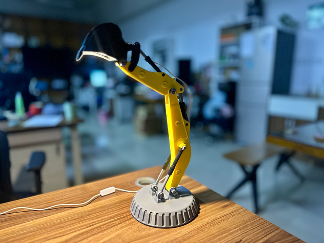 Lámpara Escritorio Impresa 3D