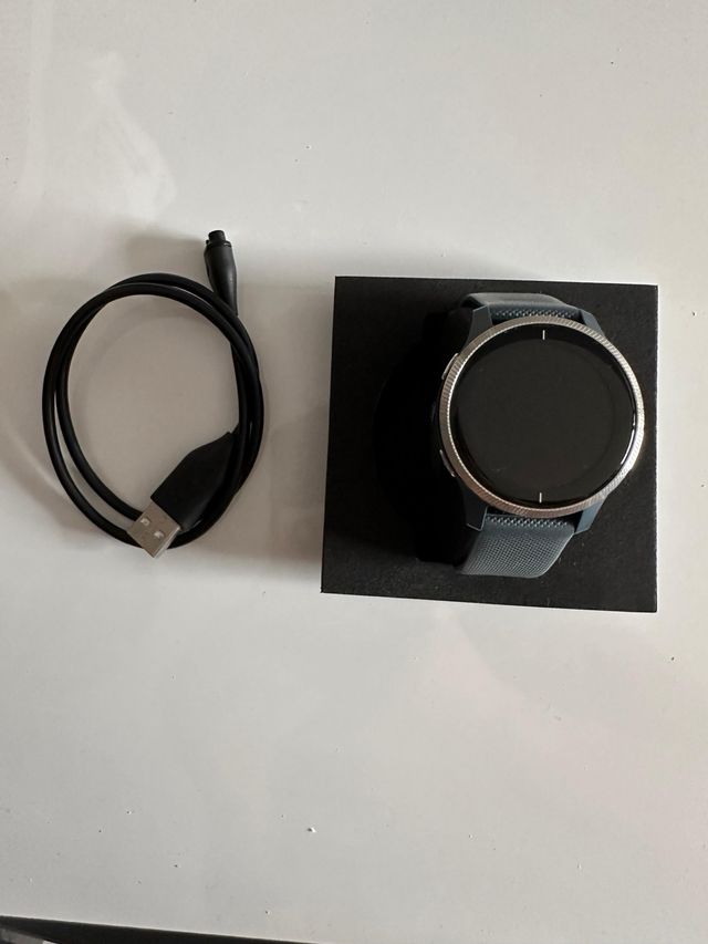 Garmin Venu AMOLED GPS Smartwatch