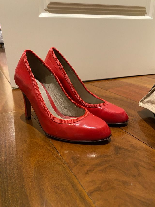 Tacones rojos talla 37
