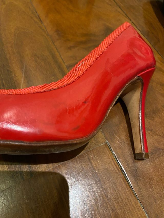 Tacones rojos talla 37