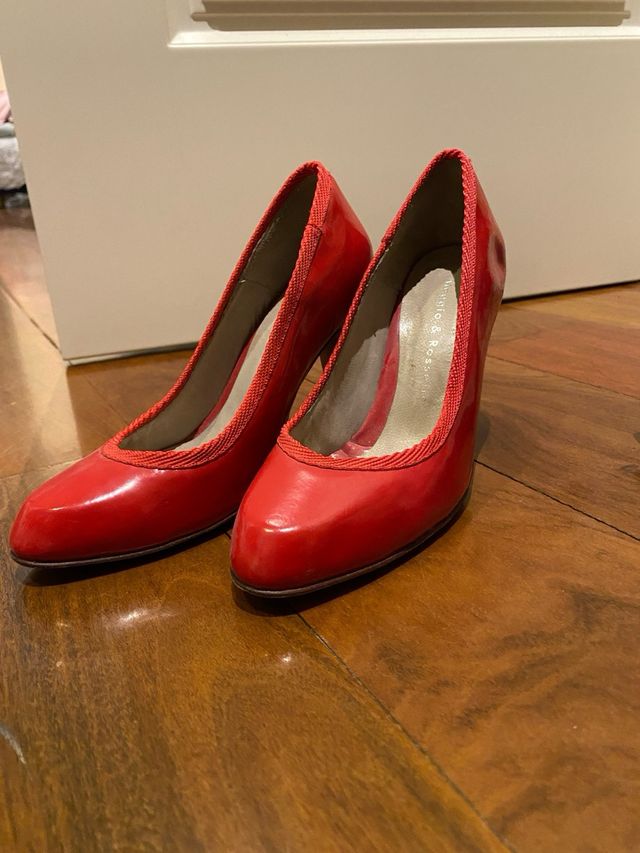 Tacones rojos talla 37