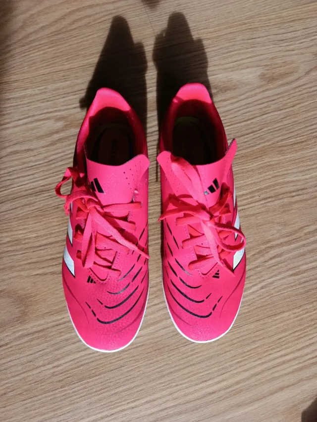 Botas de fútbol NUEVAS , Adidas Predator