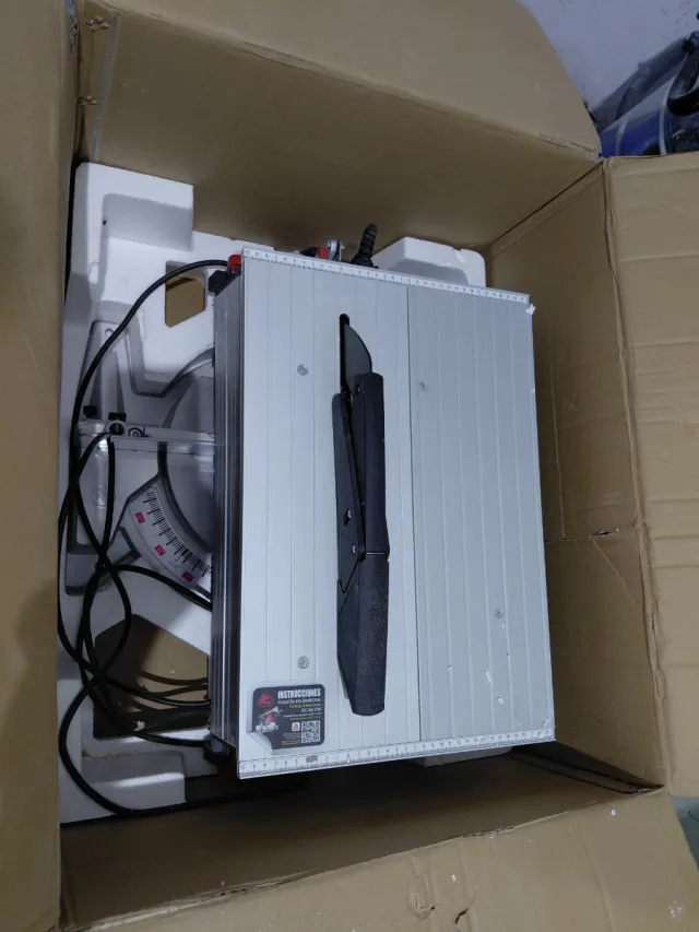 Ingletadora para rodapié