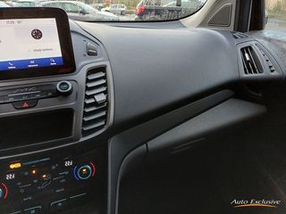 FORD TRANSIT CONNECT 1.5 TREND KOMBI 220 L1