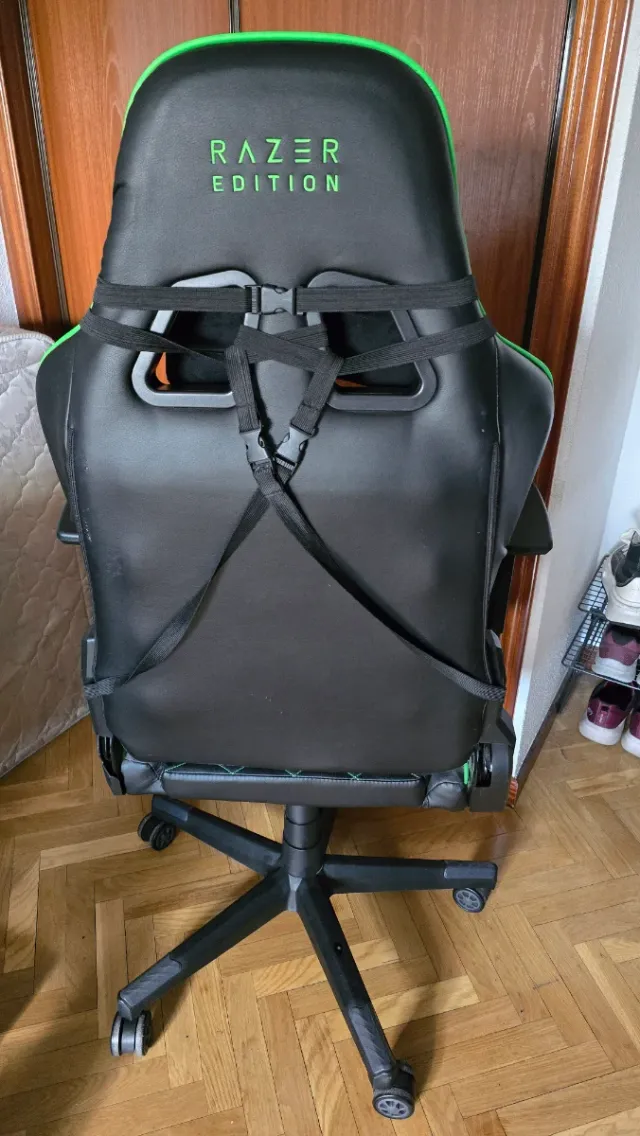 Silla Gaming Razer usada