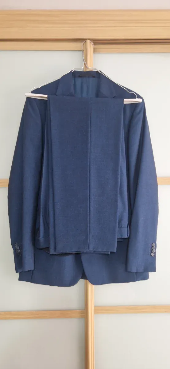 Traje azul de vestir