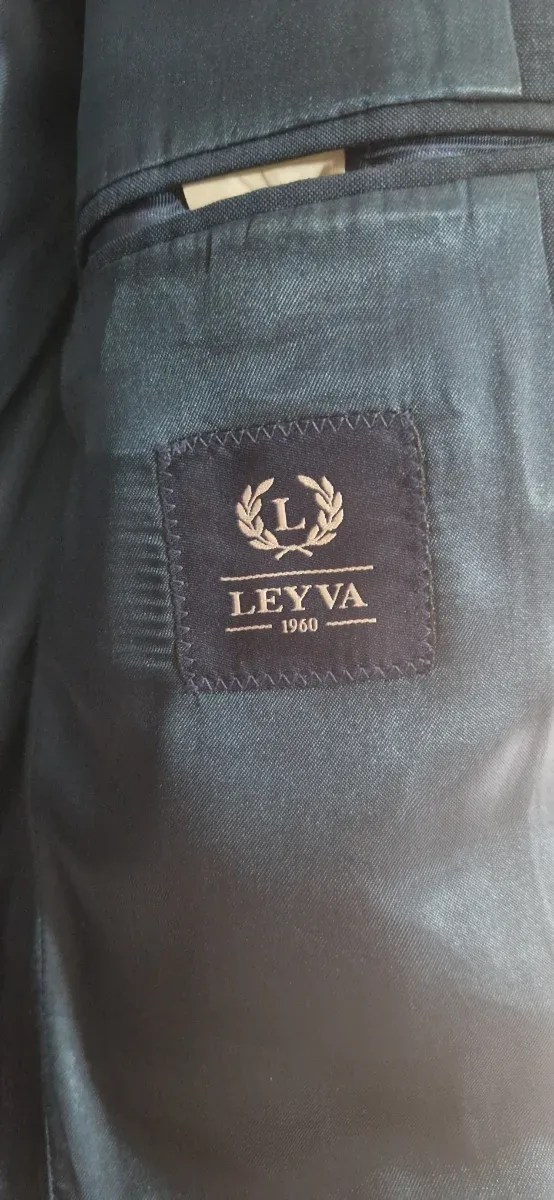 Traje azul de vestir