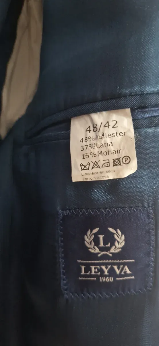 Traje azul de vestir