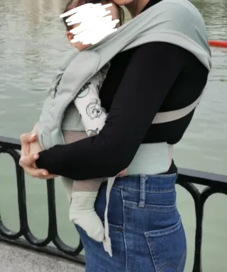 Mochila Portabebés Ergobaby Embrace Soft Air Mesh