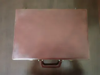 Maletín ejecutivo marrón